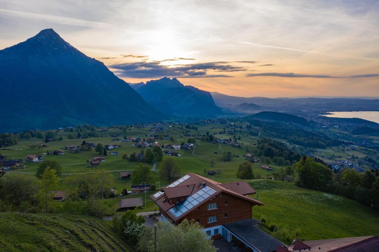 Auszeit-Hotel Z Aeschiried Aeschi Bei Spiez Bagian luar foto