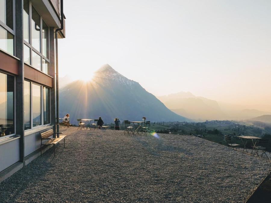 Auszeit-Hotel Z Aeschiried Aeschi Bei Spiez Bagian luar foto