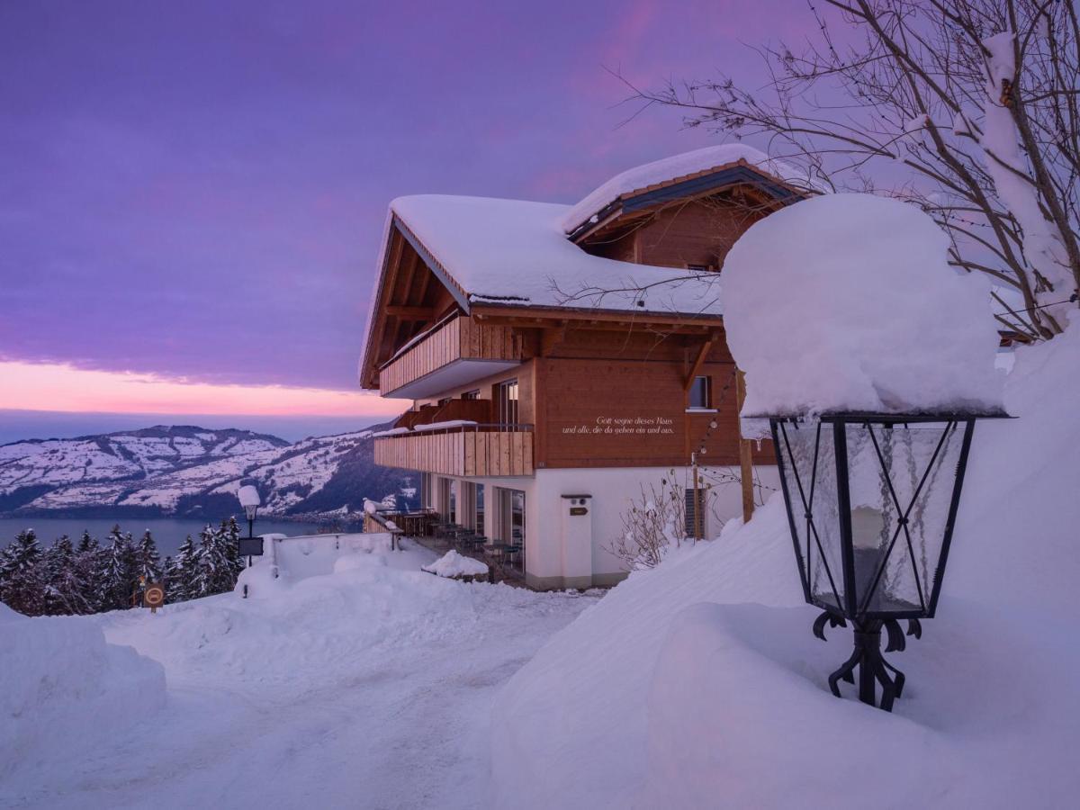 Auszeit-Hotel Z Aeschiried Aeschi Bei Spiez Bagian luar foto