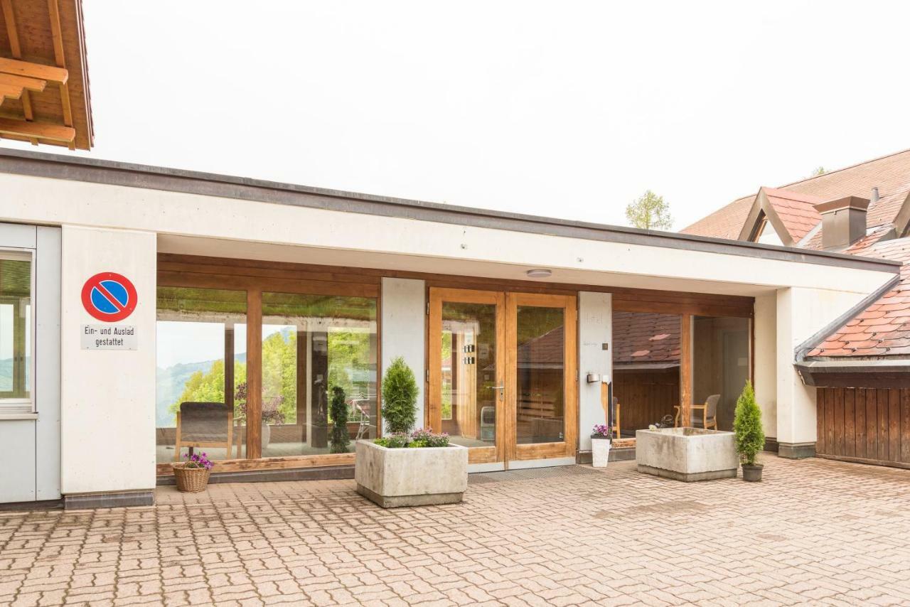 Auszeit-Hotel Z Aeschiried Aeschi Bei Spiez Bagian luar foto