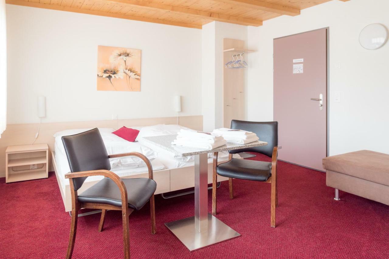 Auszeit-Hotel Z Aeschiried Aeschi Bei Spiez Ruang foto